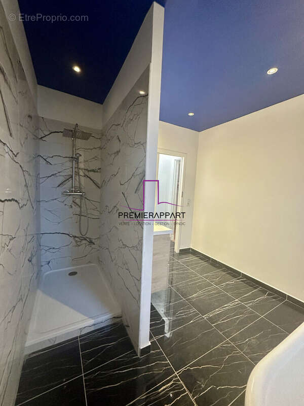 Maison à SARTROUVILLE