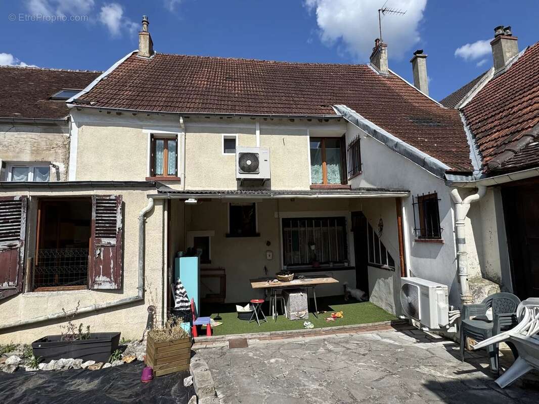 Maison à COULOMMIERS