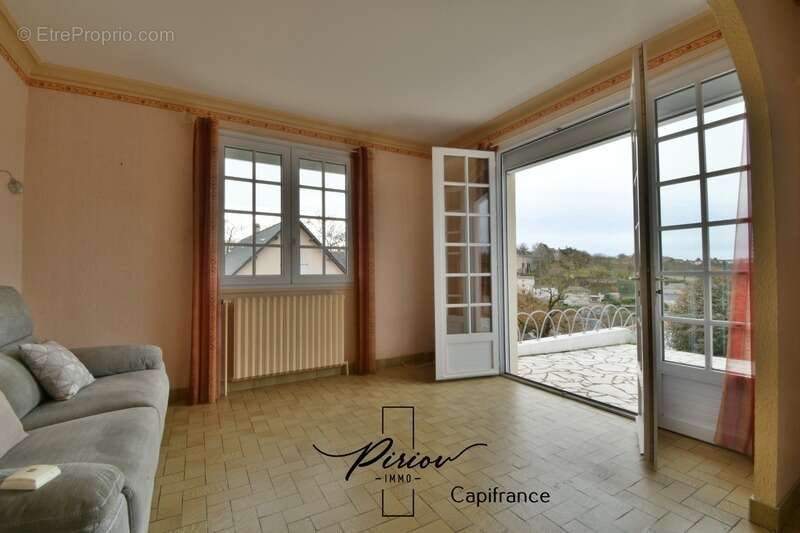 Maison à ARGENTON-CHATEAU