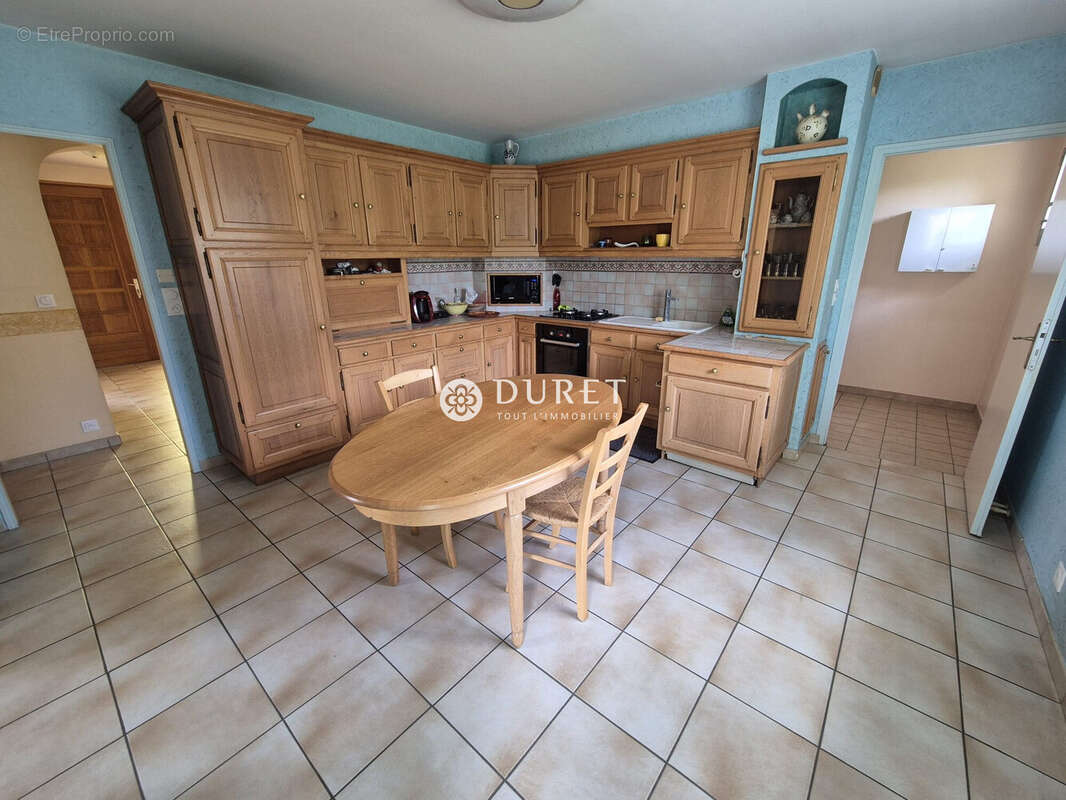 Maison 150 m² à La Roche-Sur-Yon  - photo 8