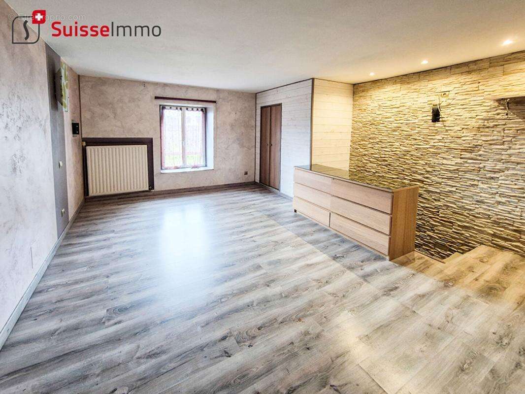 Maison à CHAUVIREY-LE-CHATEL