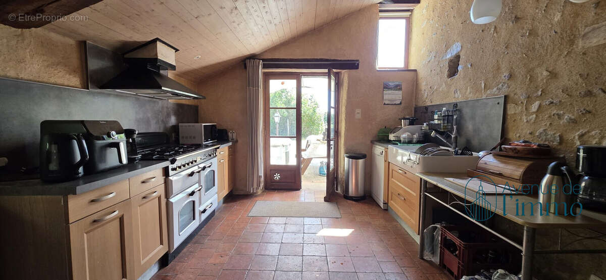 Maison 369 m² à Chemire-Sur-Sarthe  - photo 7