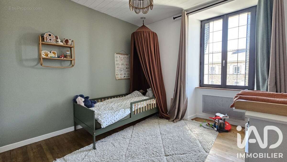 Maison 145 m² à Saint-Medard-Sur-Ille  - photo 9