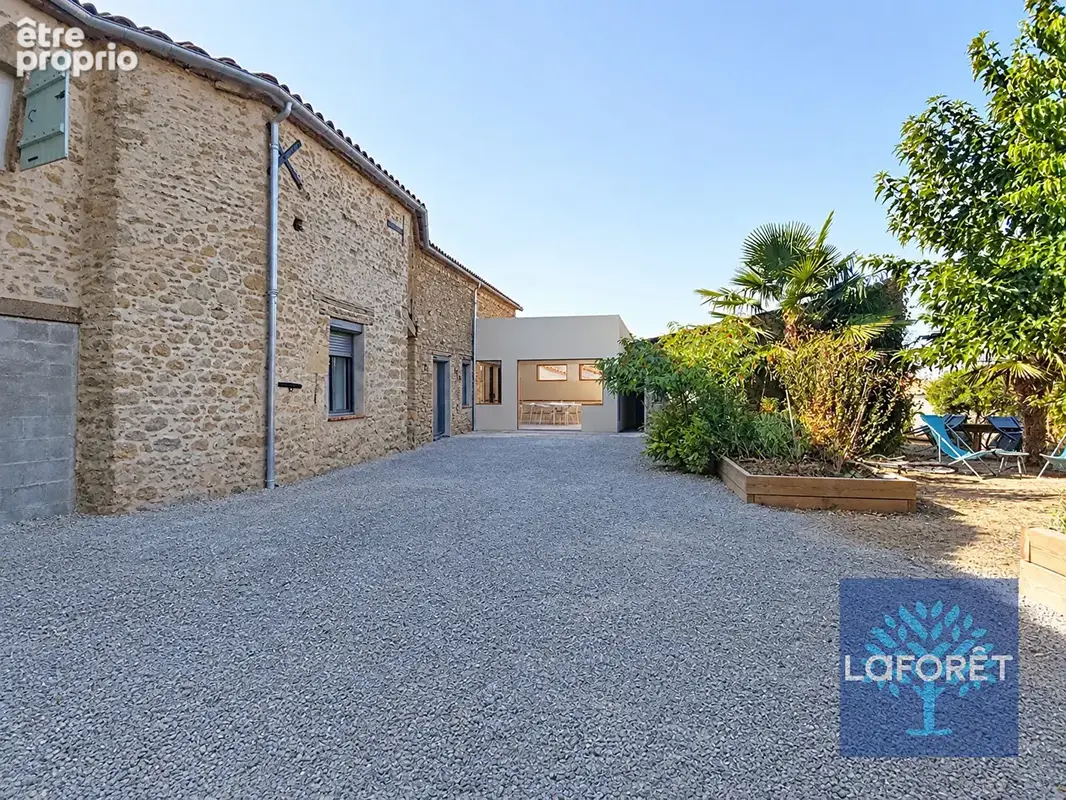 Sigournais ? maison familiale avec annexe habitable ? 178 m² habitables au total - photo 11