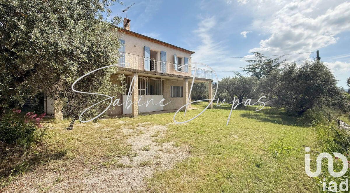 Photo 1 - Maison à SAINT-SATURNIN-LES-APT