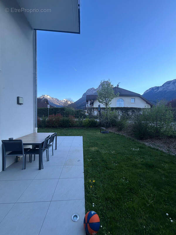 DOUSSARD - Appartement T4 lumineux avec jardin - photo 4