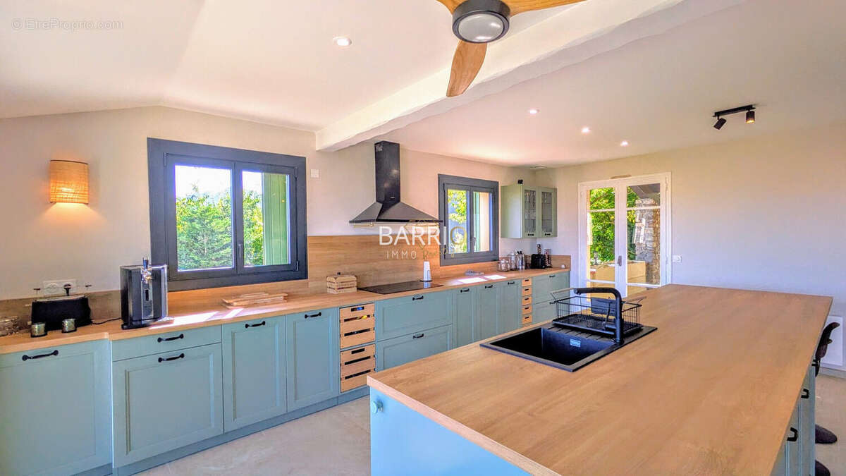 Maison à LAROQUE-DES-ALBERES