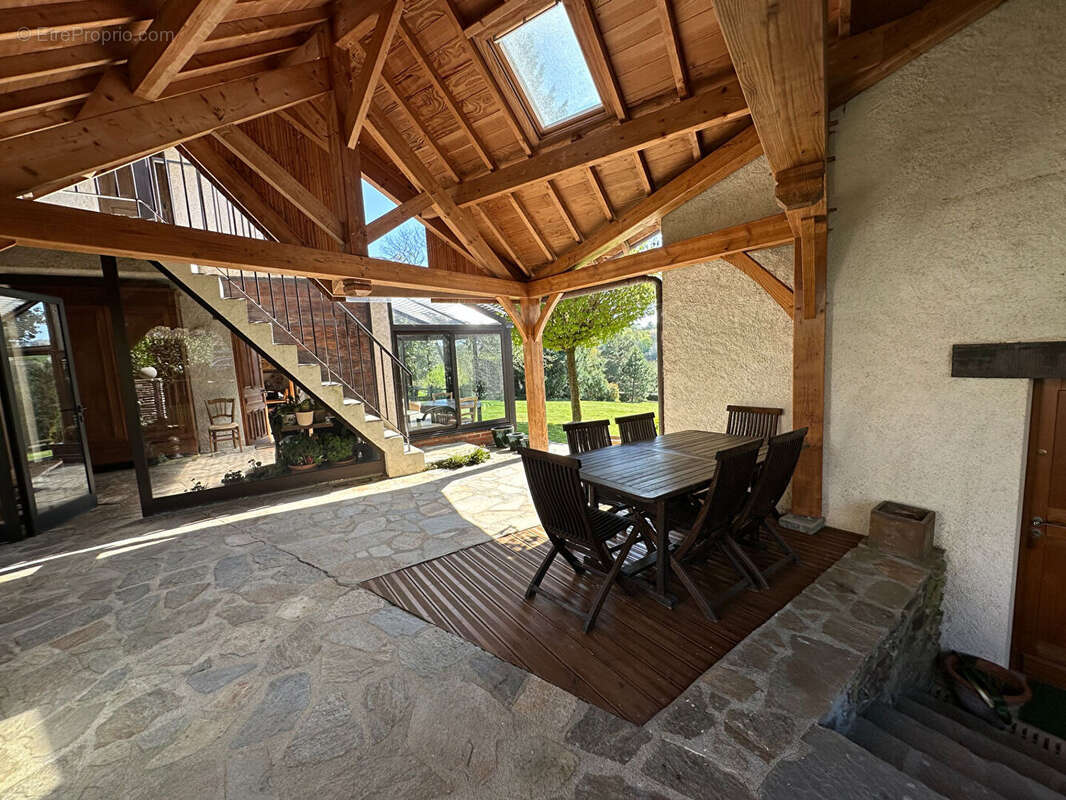 Maison à EGUZON-CHANTOME