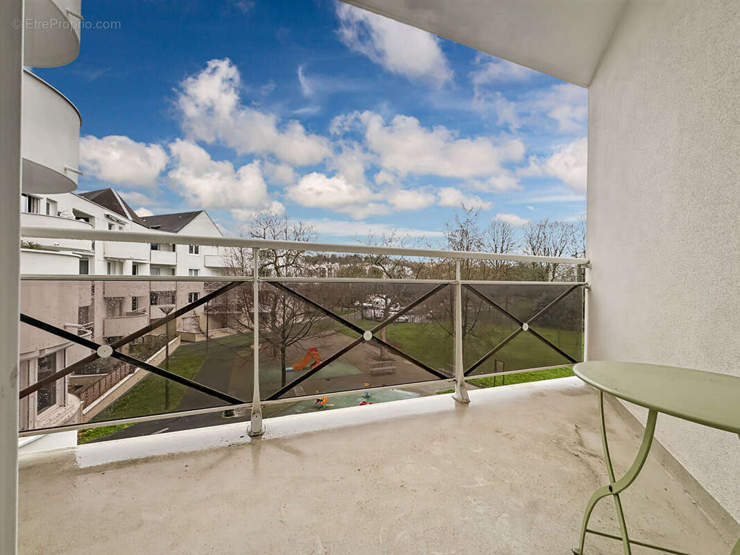 Appartement à ROSNY-SOUS-BOIS