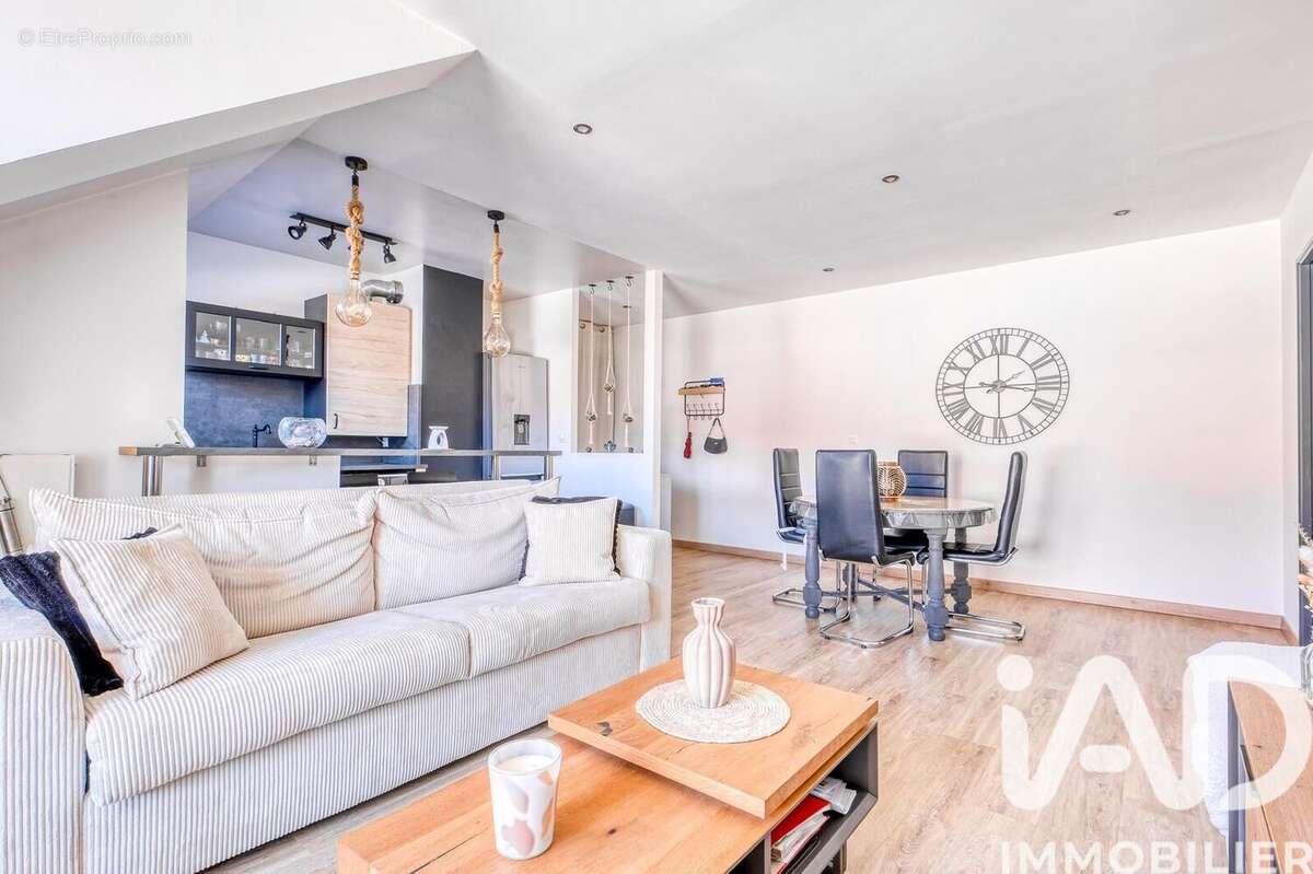 Photo 3 - Appartement à ESBLY