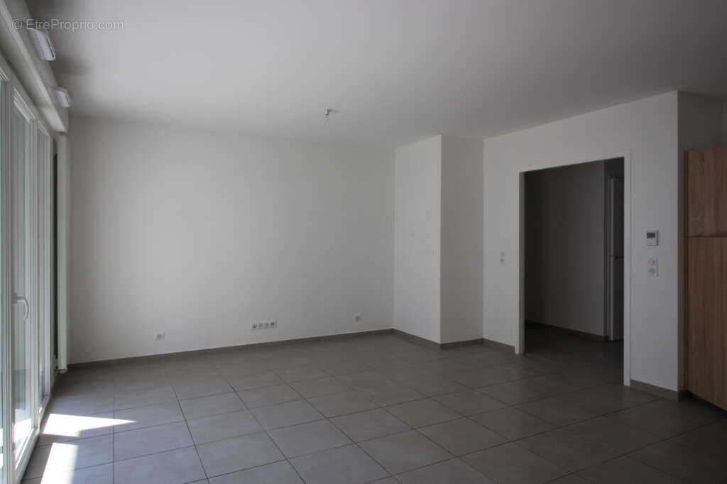 Appartement 3 pièces garage cave balcon à vendre - Saint Julien en Genevois Centre Ville - photo 8