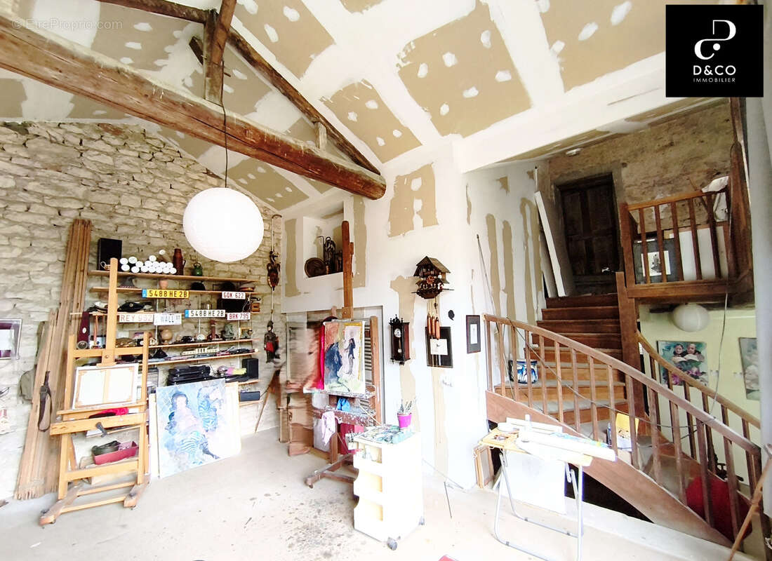 Maison à LUGNY