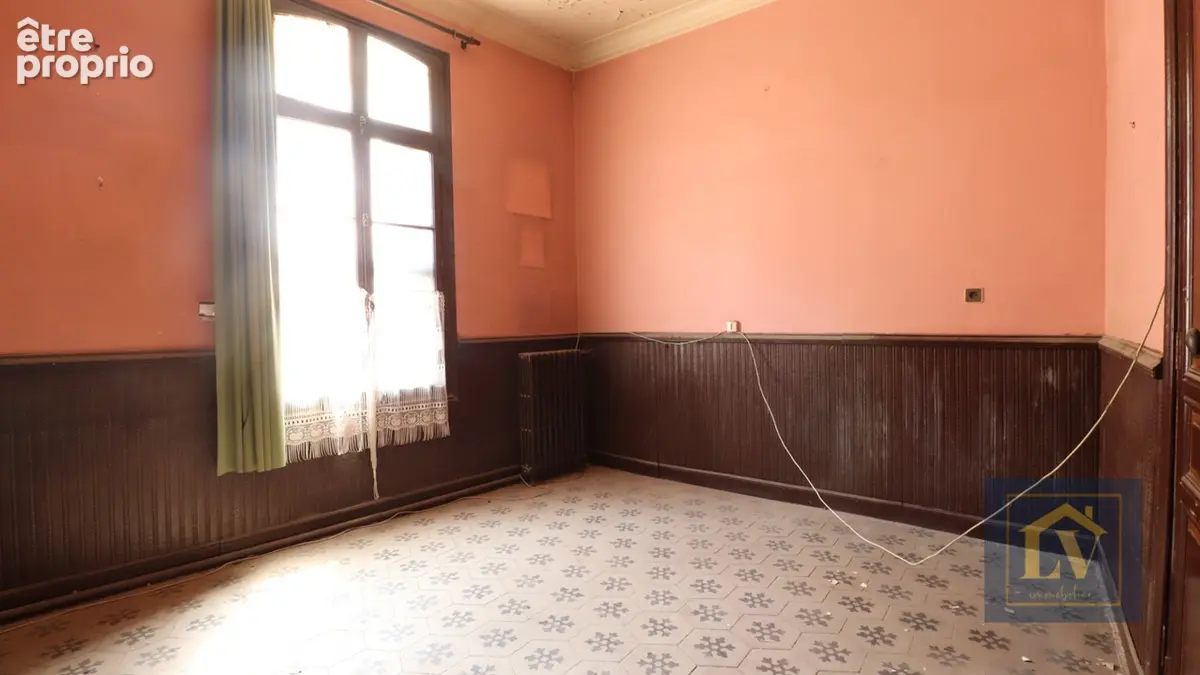 A vendre grande bâtisse de plus de 200 m² à rénover - photo 5