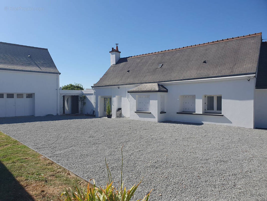 Maison à SAVIGNE-SUR-LATHAN