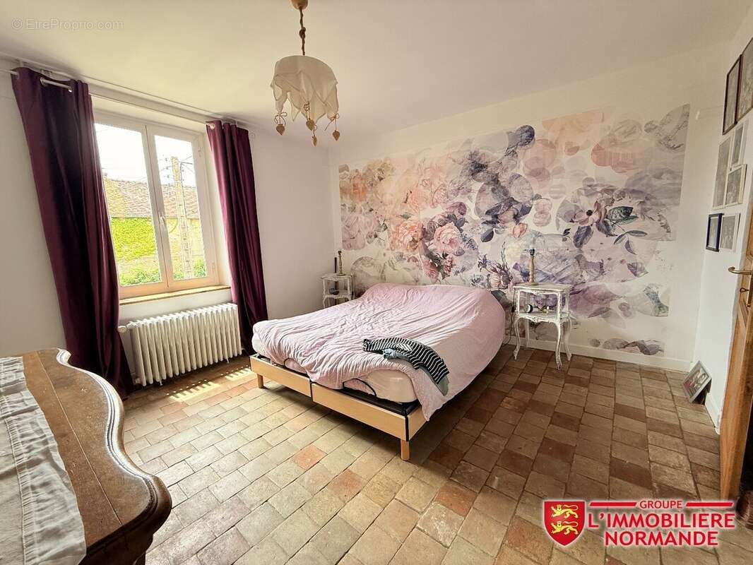 Maison à LA CHAPELLE-REANVILLE