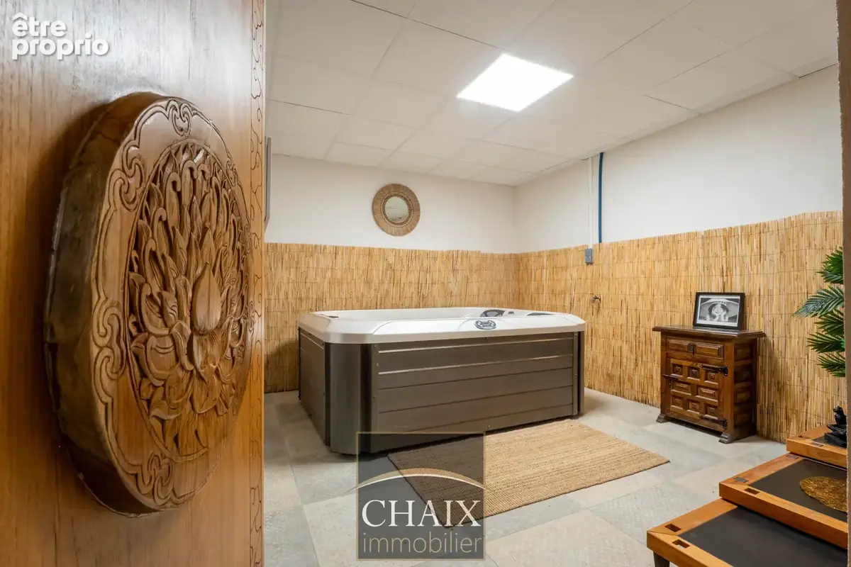 13600 LA CIOTAT - Villa contemporaine haut de gamme avecaccès plage privée - photo 14