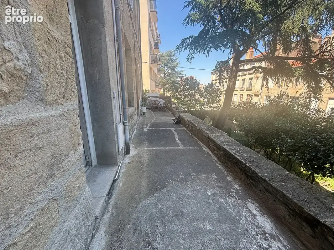 Montaud f2 au calme avec terrasse - photo 5