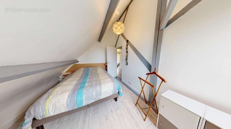 Maison à SAINT-CYR-SUR-LOIRE