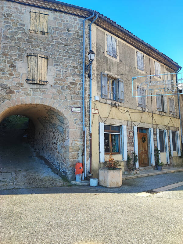 Maison de village à rénover - photo 1