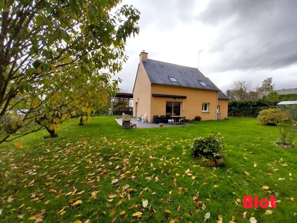 Maison à PLEUDIHEN-SUR-RANCE