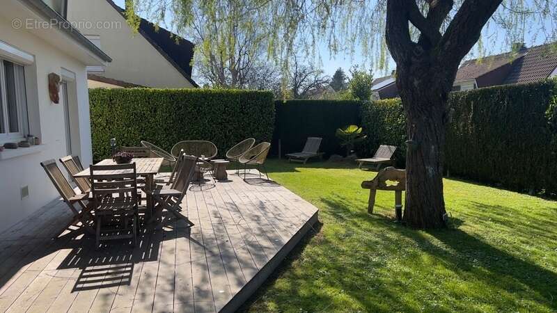 Maison à MONT-SAINT-AIGNAN