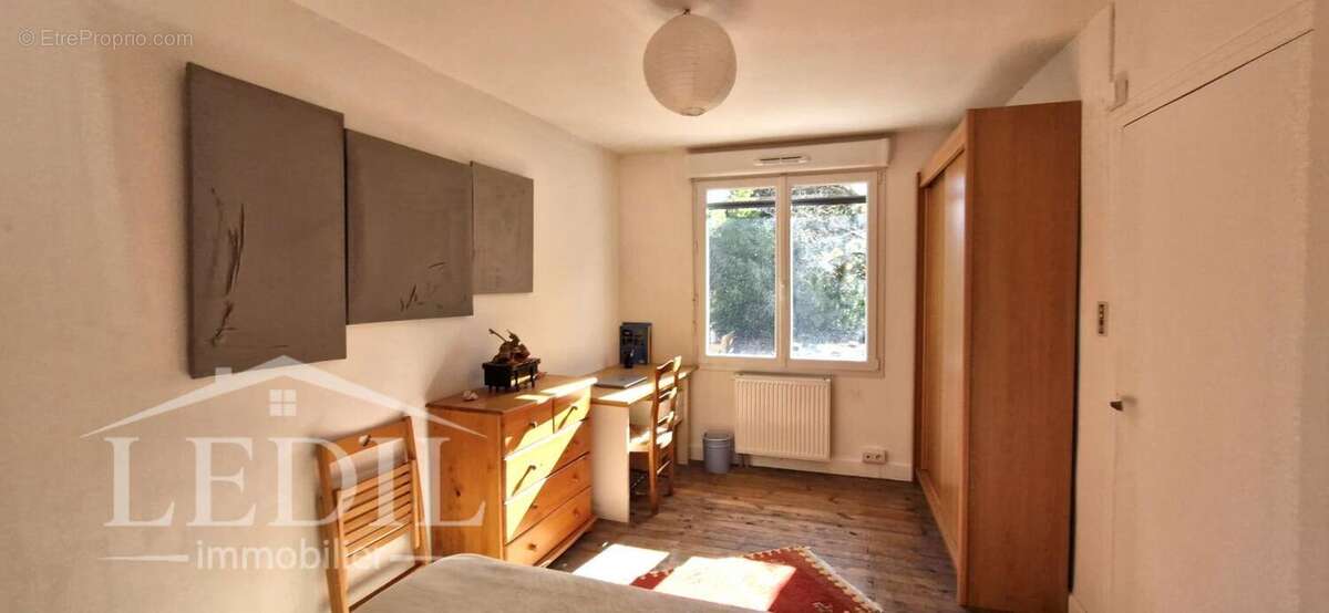 Maison avec jardin et garage - photo 5