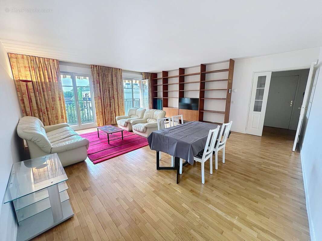 Appartement à CHENNEVIERES-SUR-MARNE