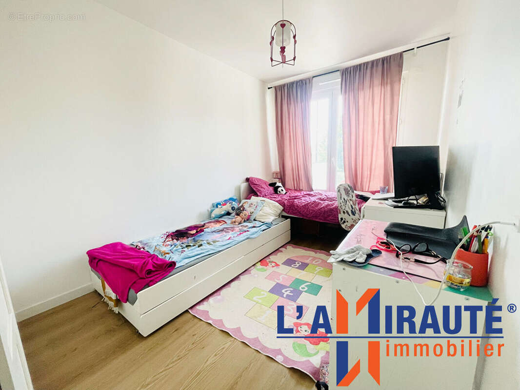 Appartement à SARTROUVILLE