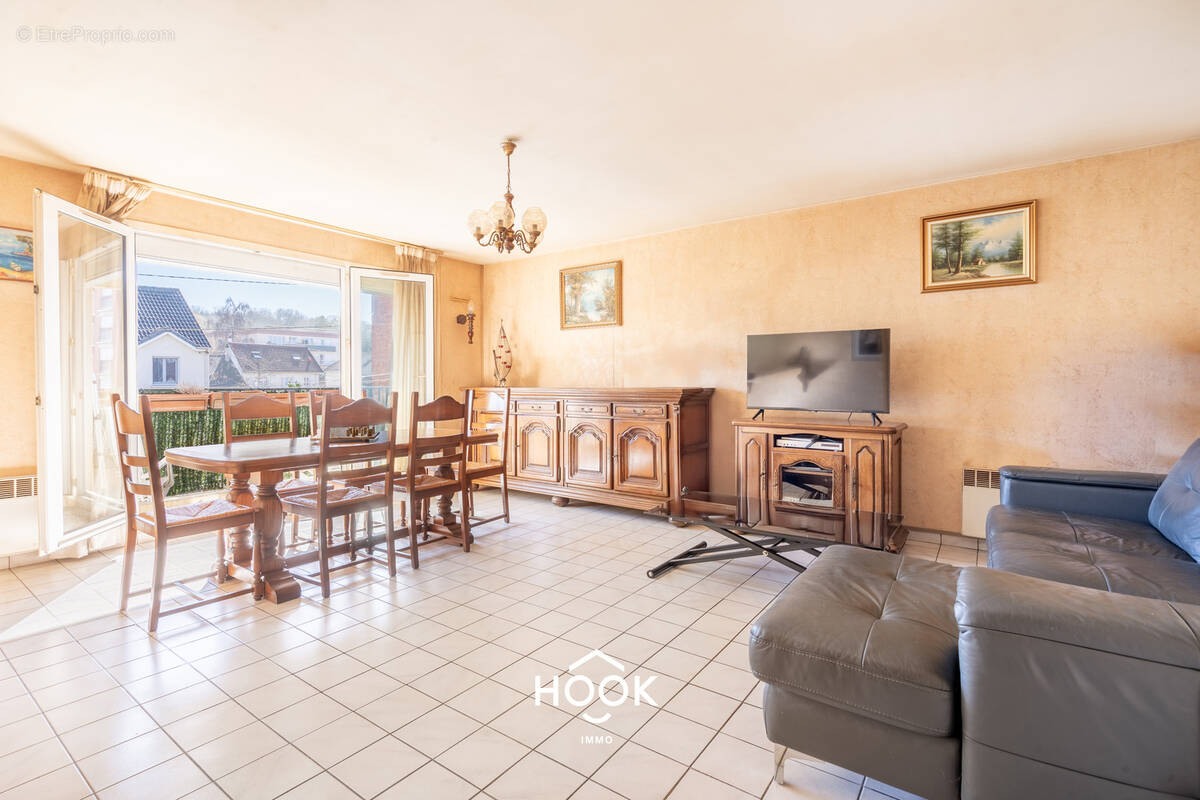 Appartement à LIVRY-GARGAN