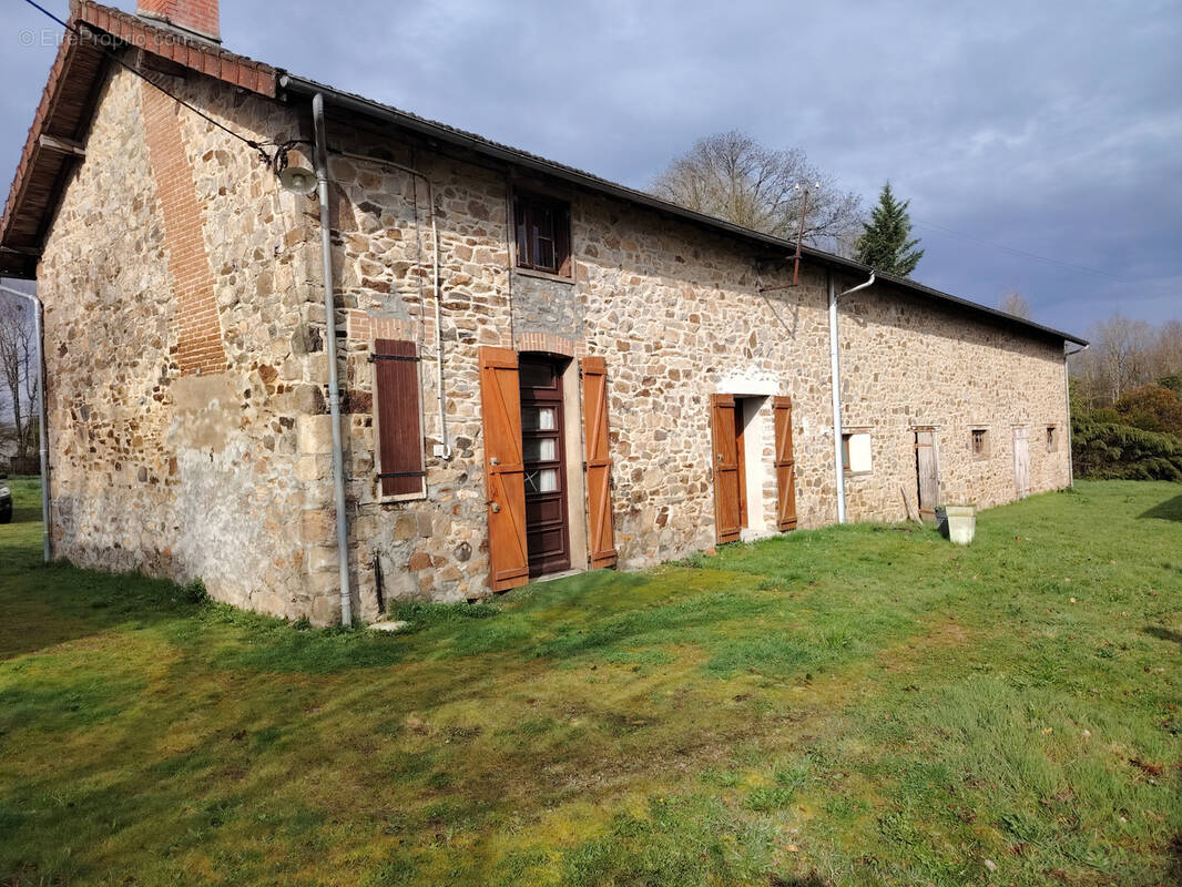 Maison à LA MEYZE