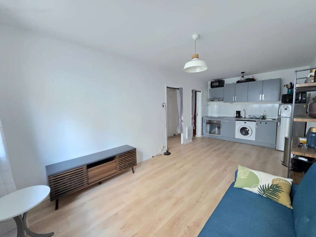 Appartement à MARSEILLE-5E