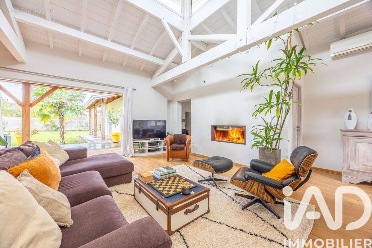 Photo 3 - Maison à BLANQUEFORT