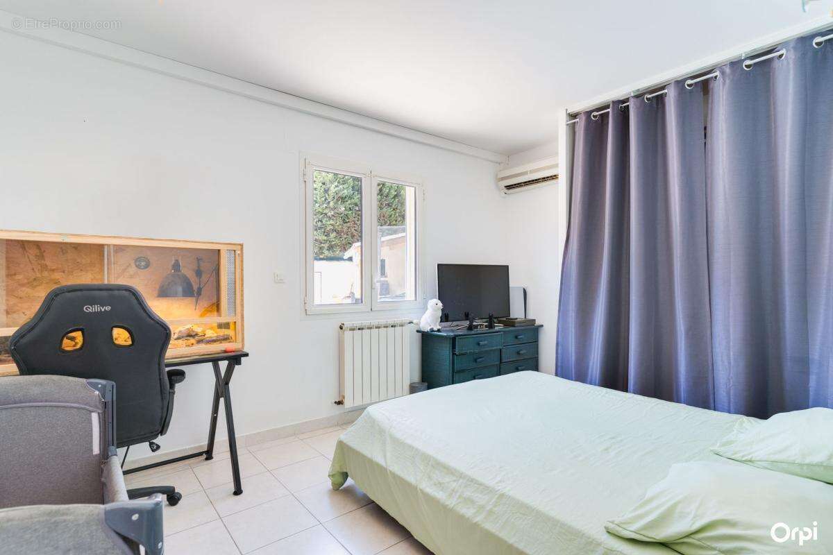 Maison familiale de 205 m² avec piscine – La Ciotat - photo 20