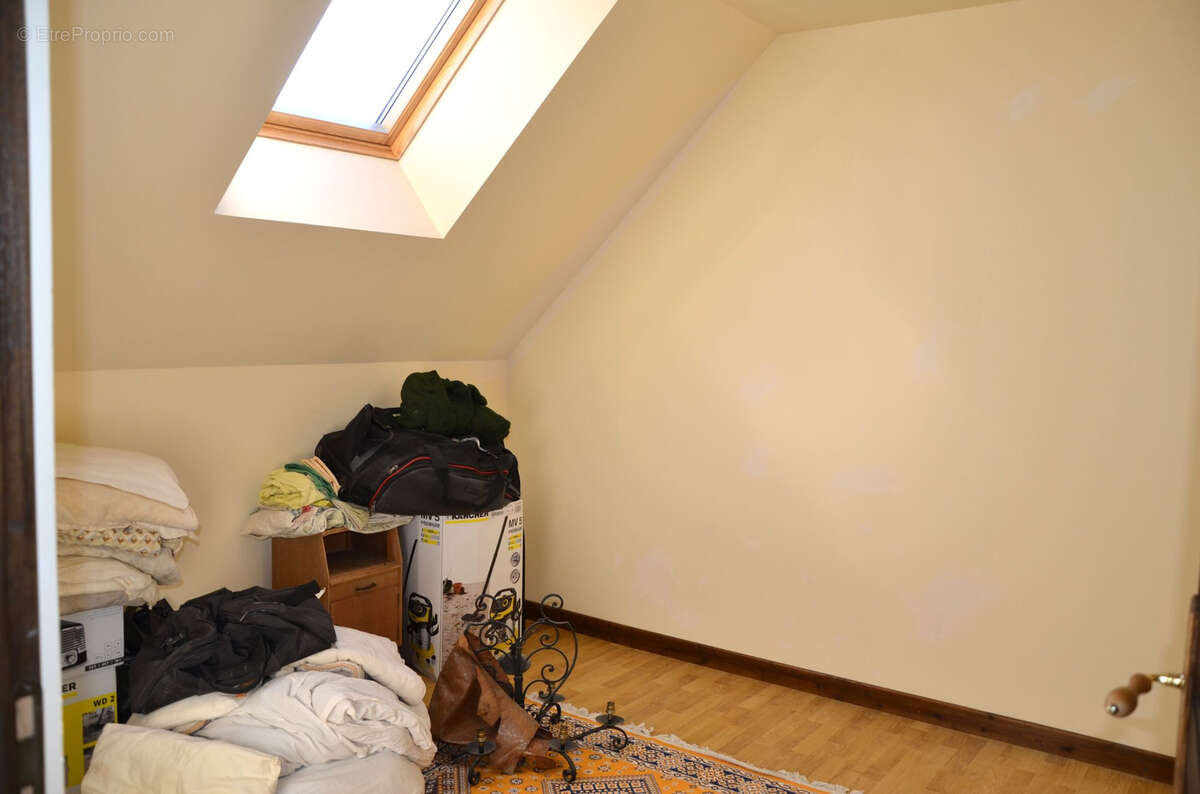 Maison à LE CHATELET