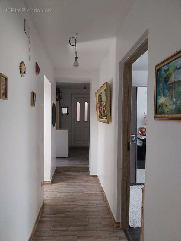 Maison à POLLIAT