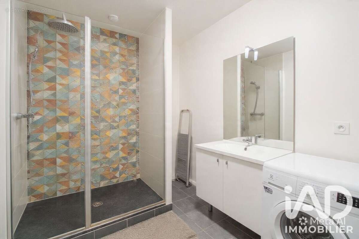 Appartement 101 m² à Bobigny  - photo 8