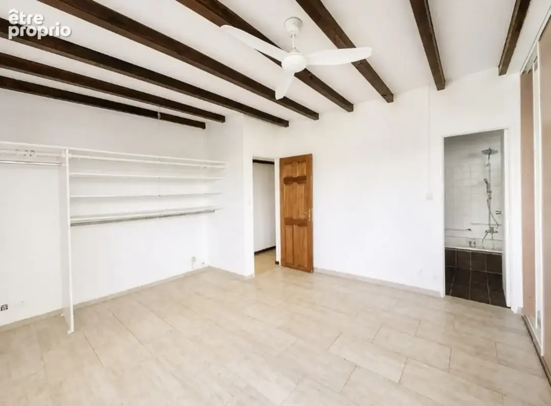 A vendre - Fort de France – Quartier Didier - Maison d'architecte – 7 Pièces – 4 Chambres + Petit T2 Indépendant - photo 26