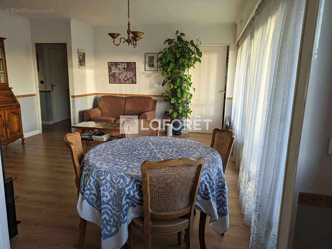 Appartement à VITRY-SUR-SEINE