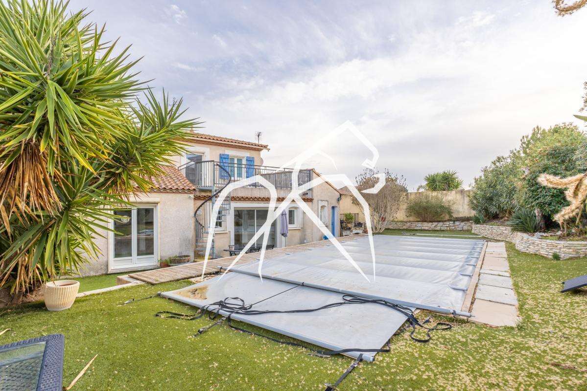 Maison à COURNONSEC