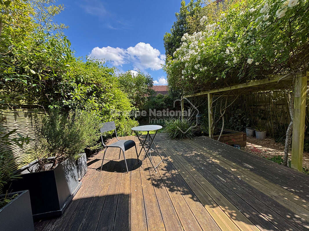 Versailles / Montreuil MAISON 6 pièce(s) 110 m2 avec jardin - photo 9