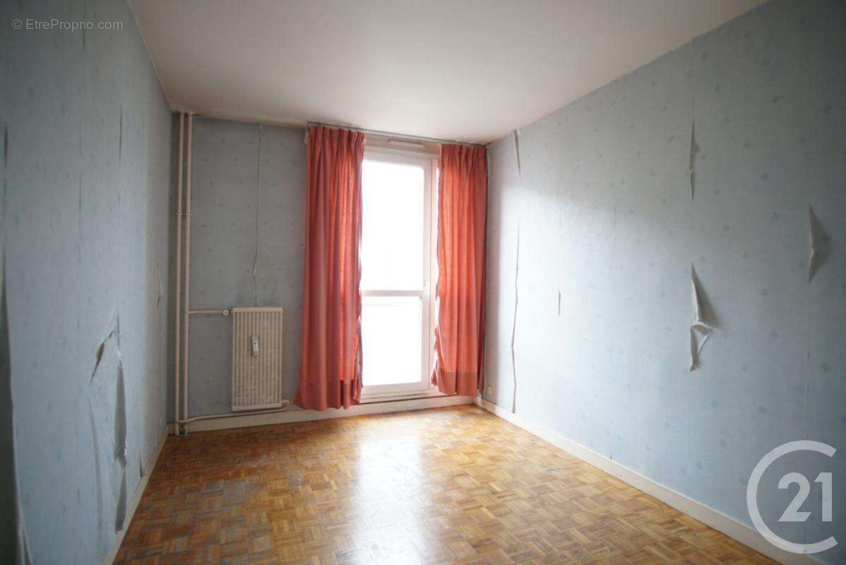 Appartement 83 m² à Creteil  - photo 9
