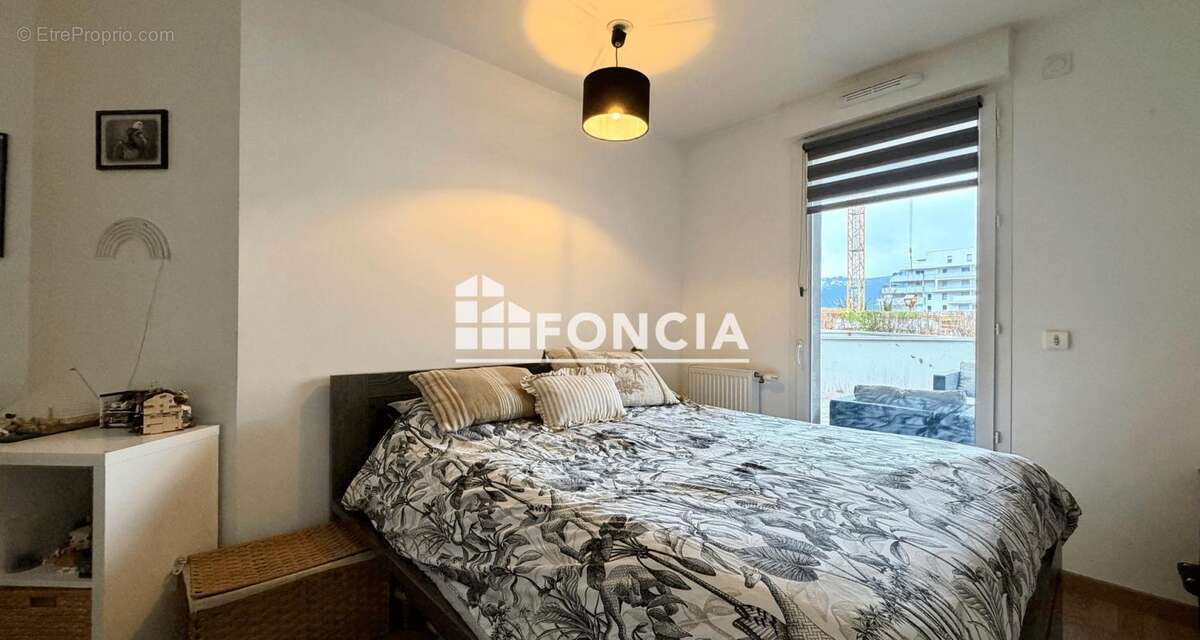 Appartement à MEYLAN