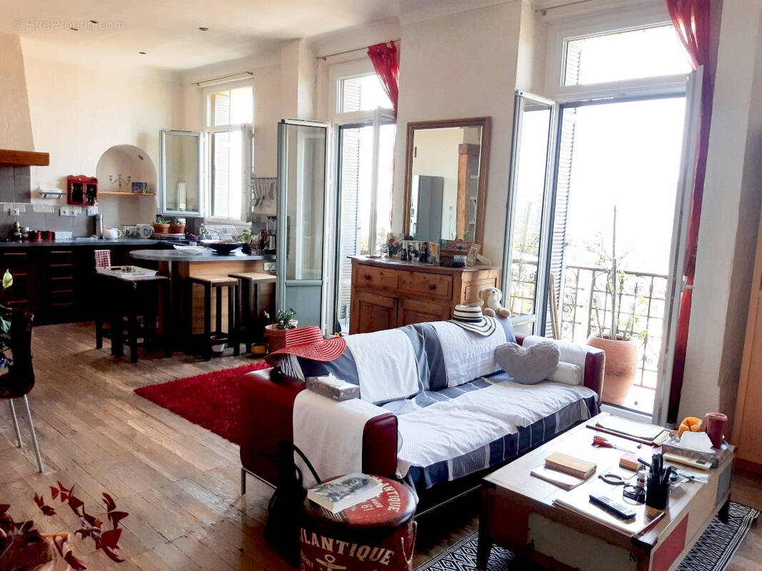 Appartement à HYERES