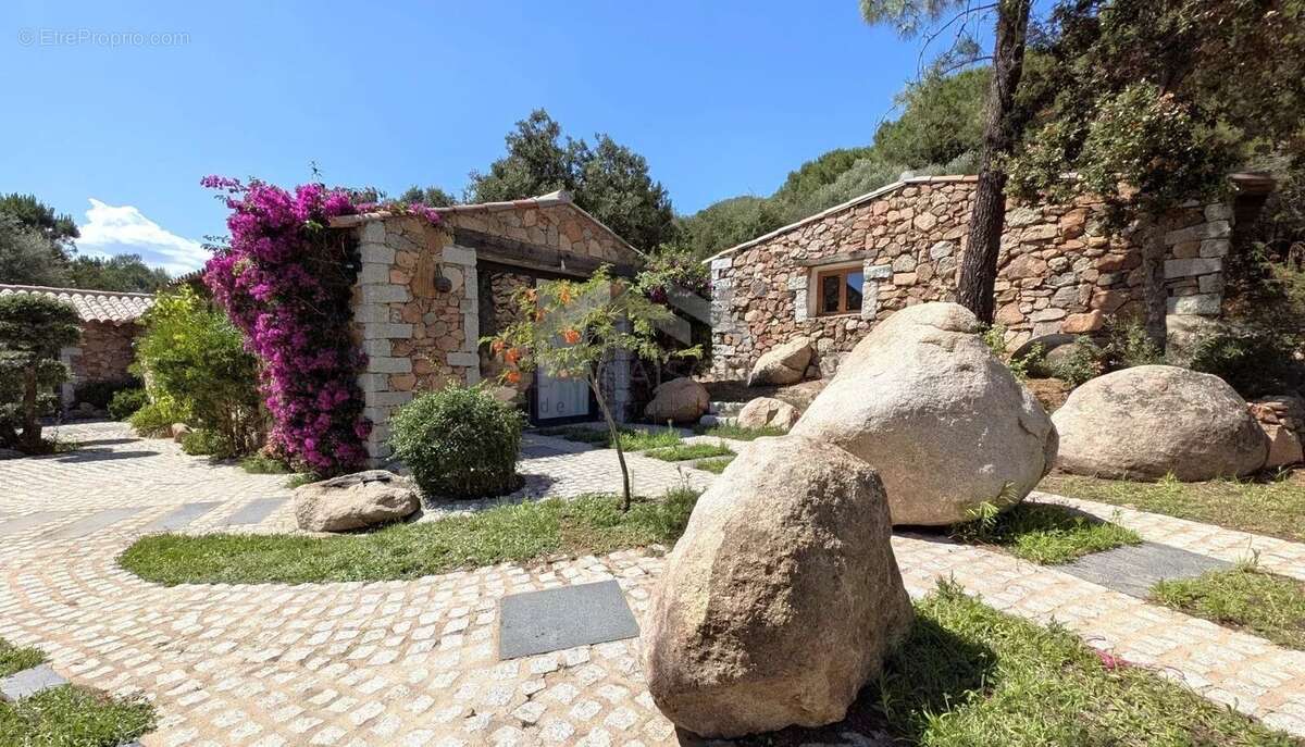 Maison à PORTO-VECCHIO