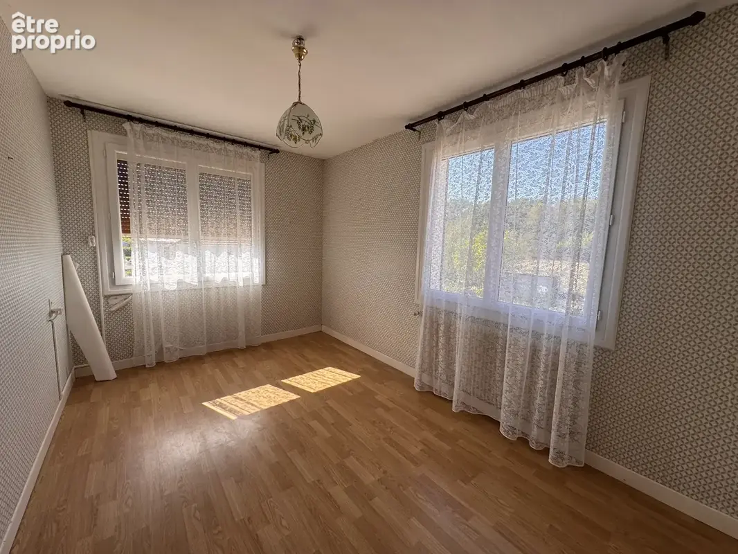 Maison individuelle avec grand terrain et potentiel d’aménagement - photo 7