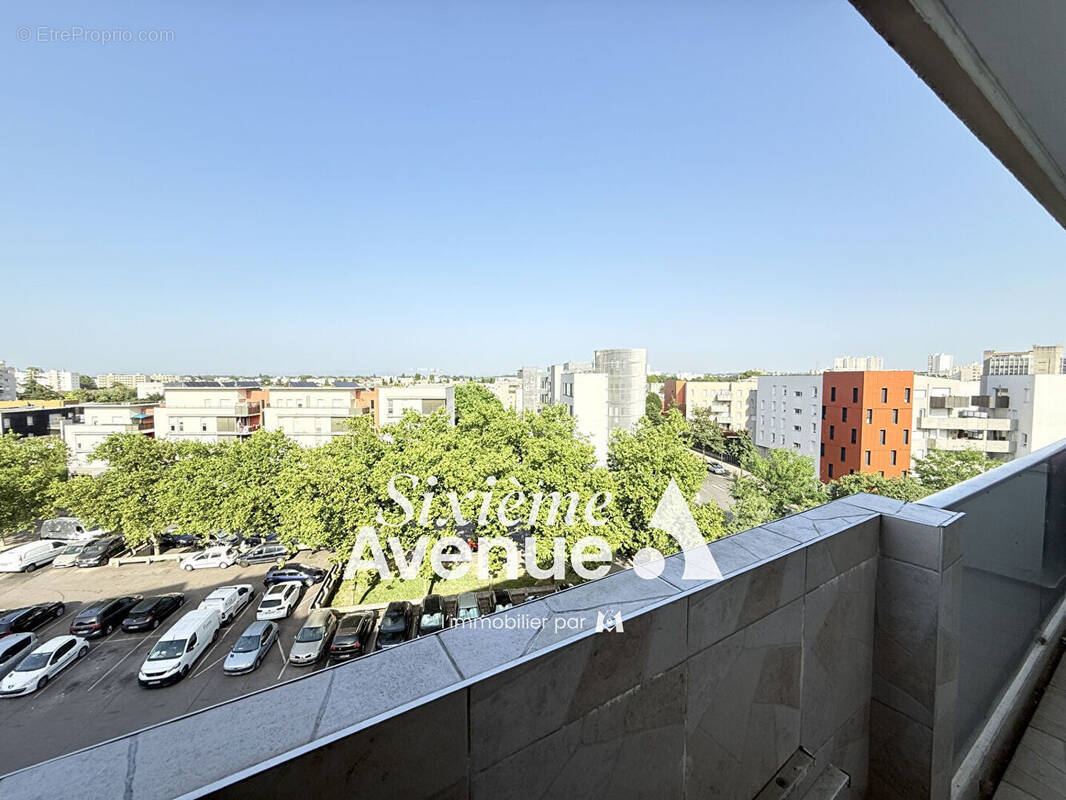 Appartement à VAULX-EN-VELIN