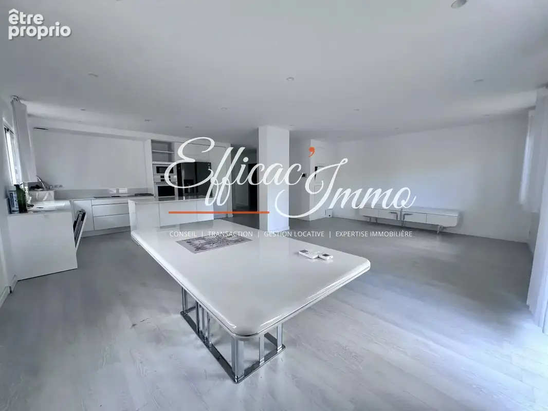 Bien de 154,51 m² avec garage, jardin et prestations haut de gamme - photo 4