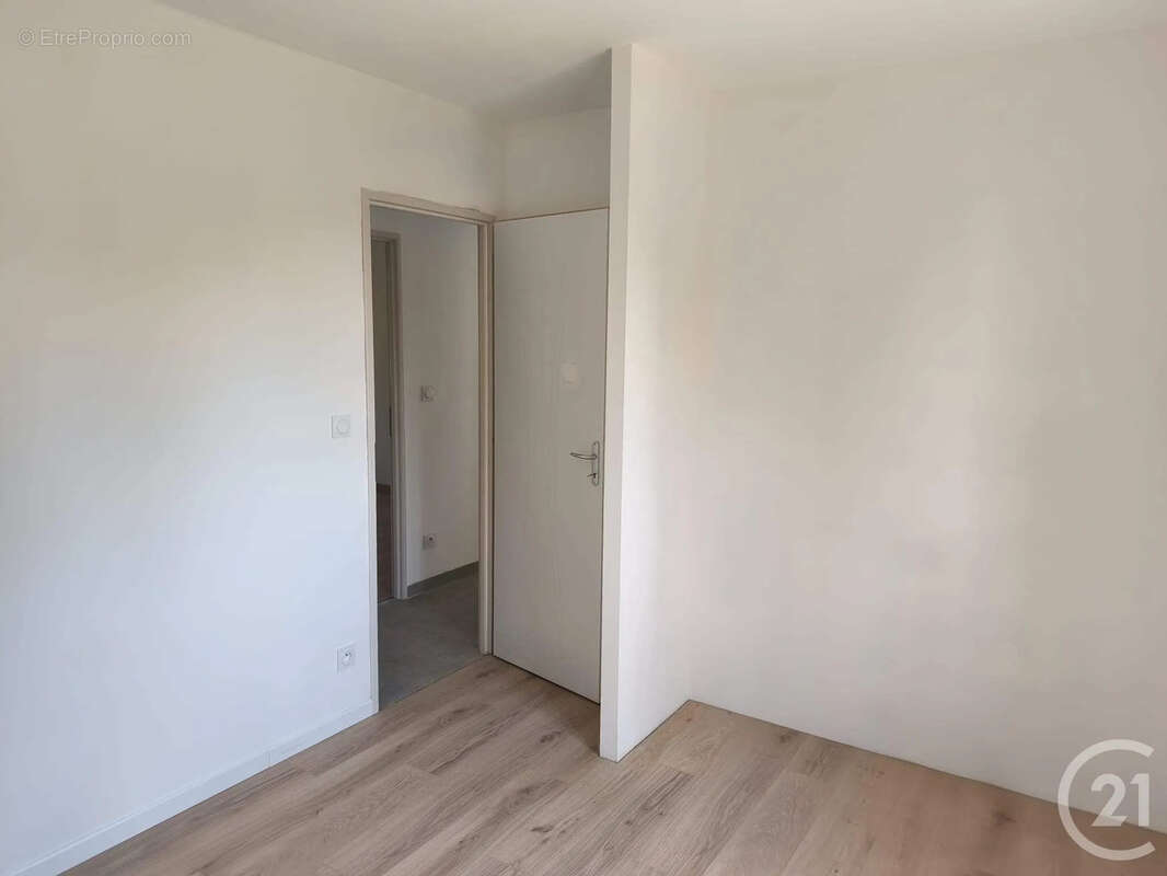 Maison 75 m² à Montesquieu-Volvestre  - photo 12