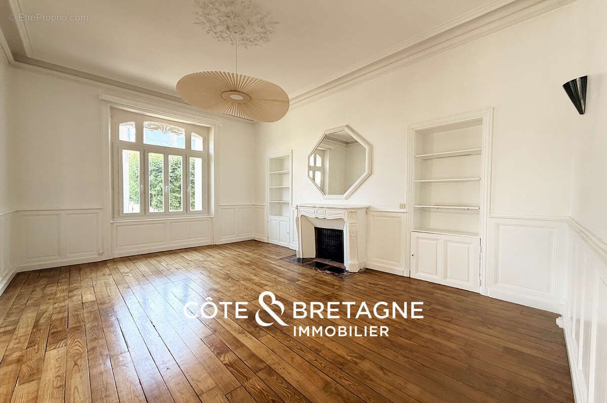 Maison bourgeoise de caractere à vendre à saint-brieuc avec jardin clos  réf : 2026143 - photo 6
