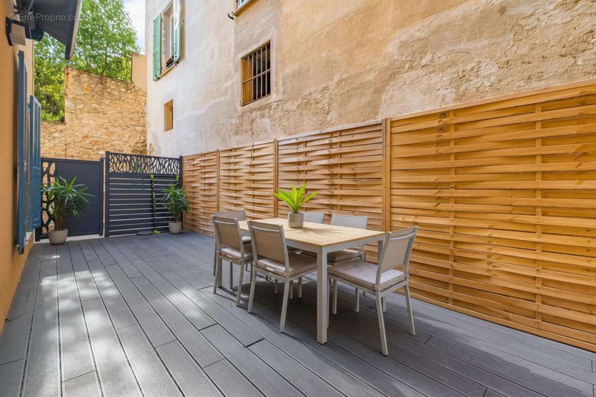 Appartement à BEAUSOLEIL